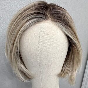 Raquel Welch In Charge Shaded Biscuit